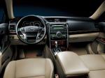 Toyota Reiz 2010 года